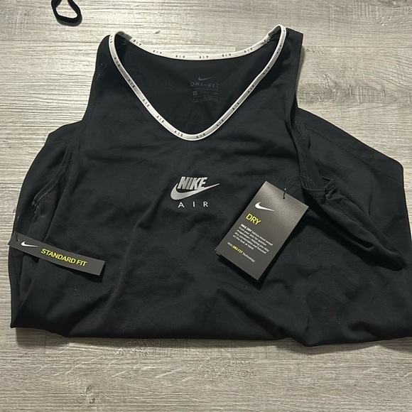 NIKE TANK TOP BNWT. - Picture 1 of 4